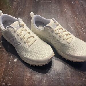 New Balance Cream Sneakers (UNUSED)